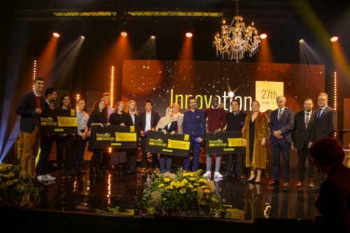 2023_Innovation_Challenge_2023_finalistit_juontajat_ja_tuomarit.jpg